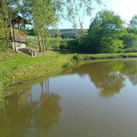 Domek Nad Stawem Siemuszowa Tyrawa Woloska Exterior photo